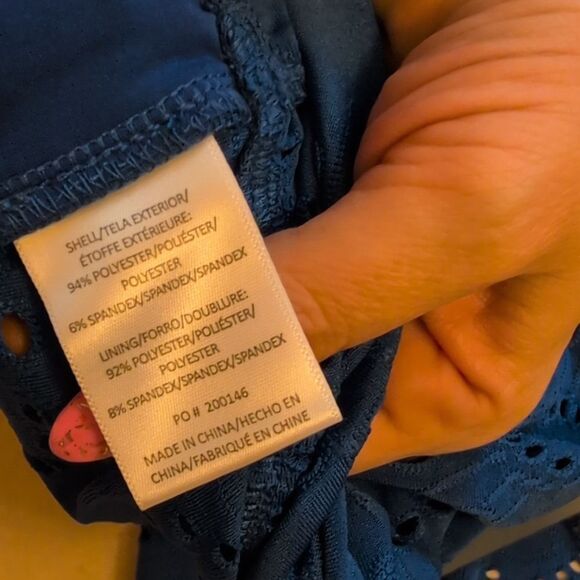 NWT ModCloth Sought After in Sapphire Halter Top blue eyelet size 1X - Picture 7 of 8